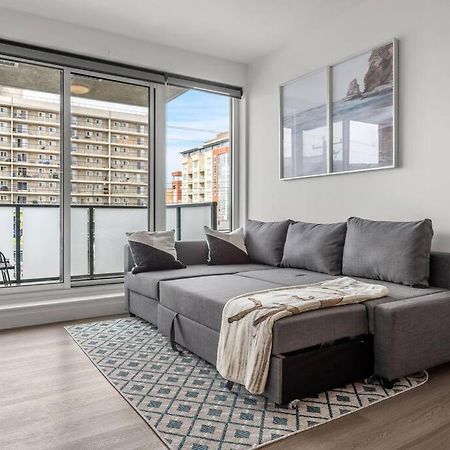 Apartament Chic 1Br Kensington Unit W/Parking Calgary Zewnętrze zdjęcie