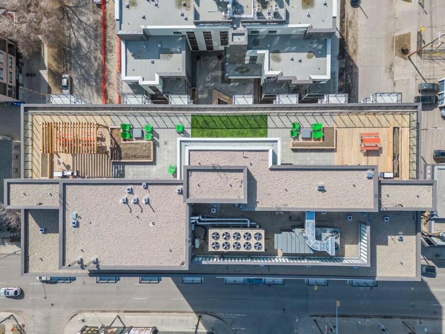 Apartament Chic 1Br Kensington Unit W/Parking Calgary Zewnętrze zdjęcie